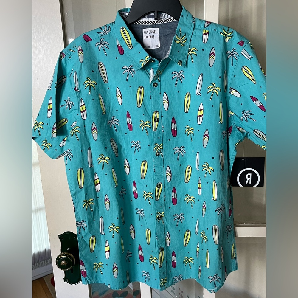 Reverse Threads Men’s Surf Board & Palm Tree Button Down Shirt - Size XL